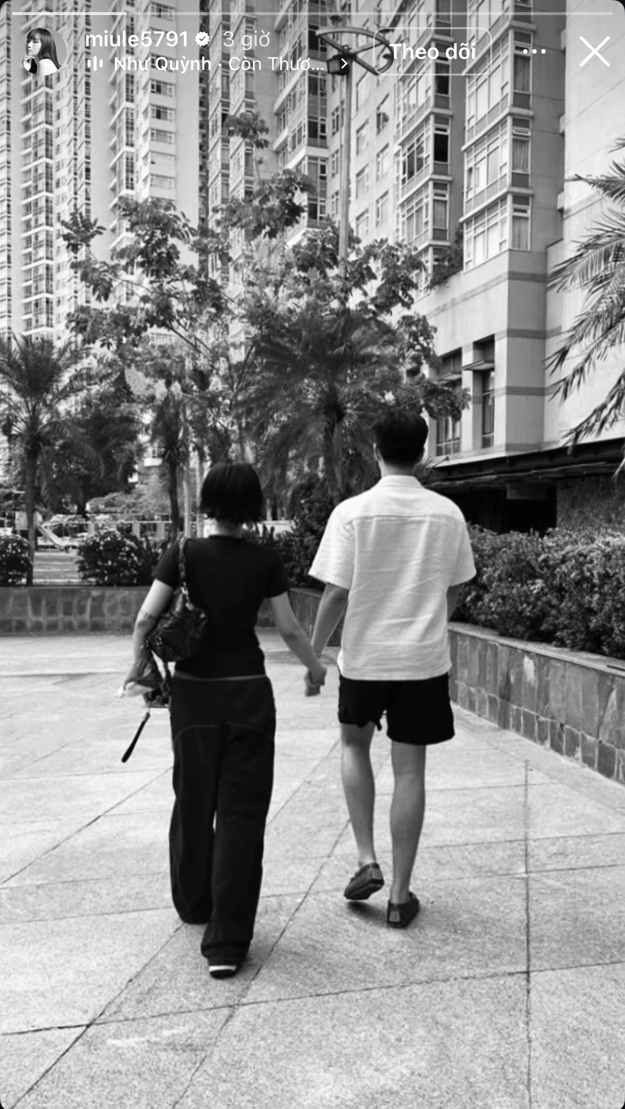 1 Em Xinh Say Hi liên tục lộ ảnh hẹn hò ngay trước khi show lên sóng, đàng trai còn đăng đàn lộ liễu!- Ảnh 3. 1 Em Xinh Say Hi liên tục lộ ảnh hẹn hò ngay trước khi show lên sóng, đàng trai còn đăng đàn lộ liễu!- Ảnh 3.