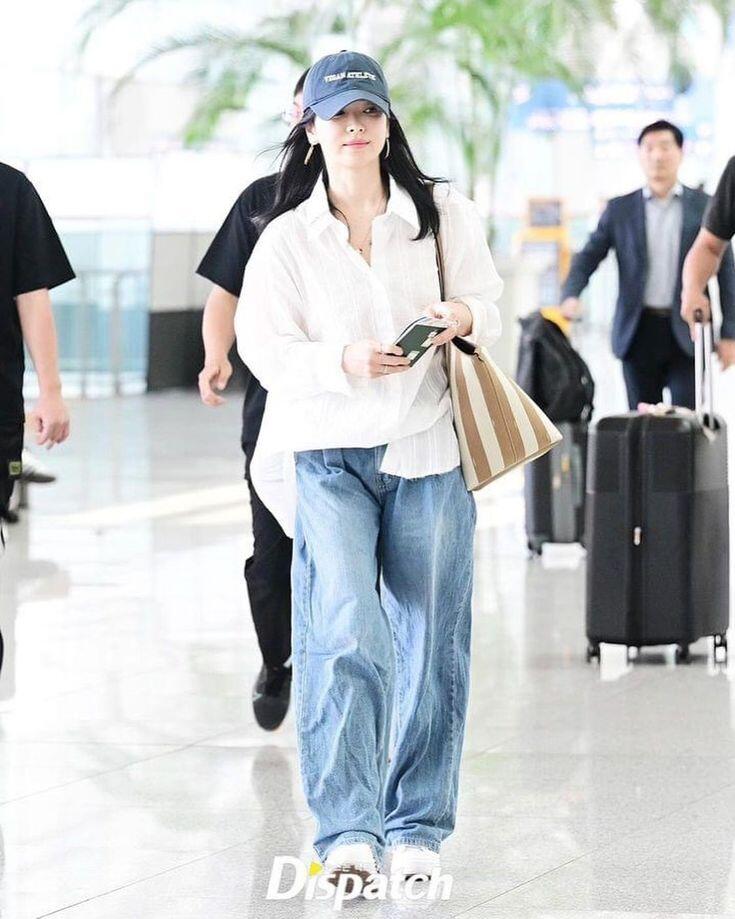 Hà Tăng, Song Hye Kyo tìm ra chiếc túi hoàn hảo nhất cho mùa hè, style nào cũng diện đẹp- Ảnh 5. Hà Tăng, Song Hye Kyo tìm ra chiếc túi hoàn hảo nhất nha cai hi88 mùa hè, style nào cũng diện đẹp- Ảnh 5.