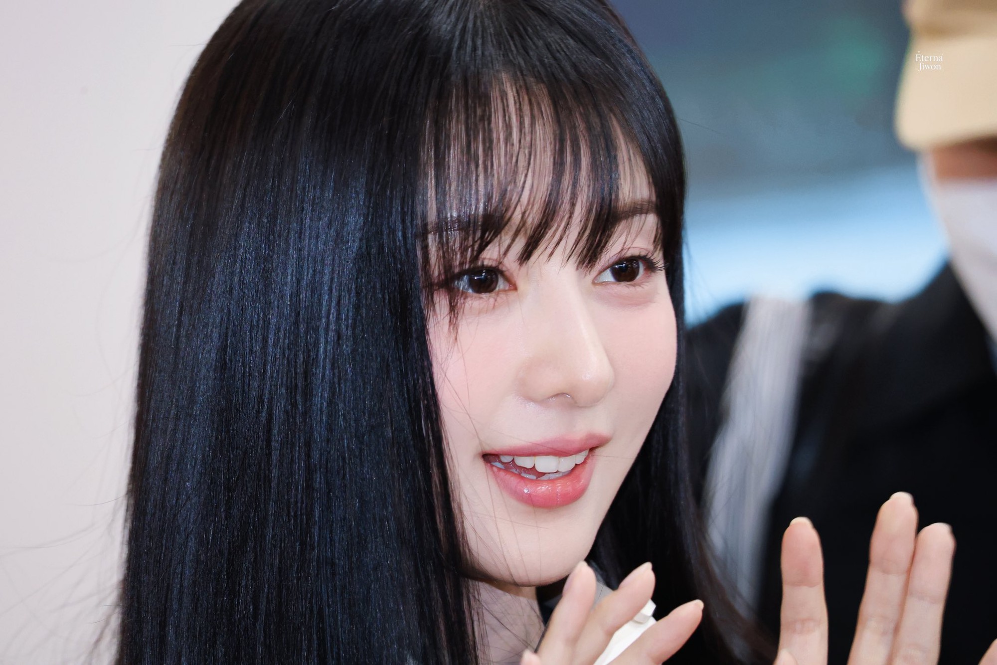 Kim Ji Won tái hiện tạo hình tiểu thư huyền thoại, sau 12 năm level sang chảnh còn đỉnh hơn- Ảnh 5.