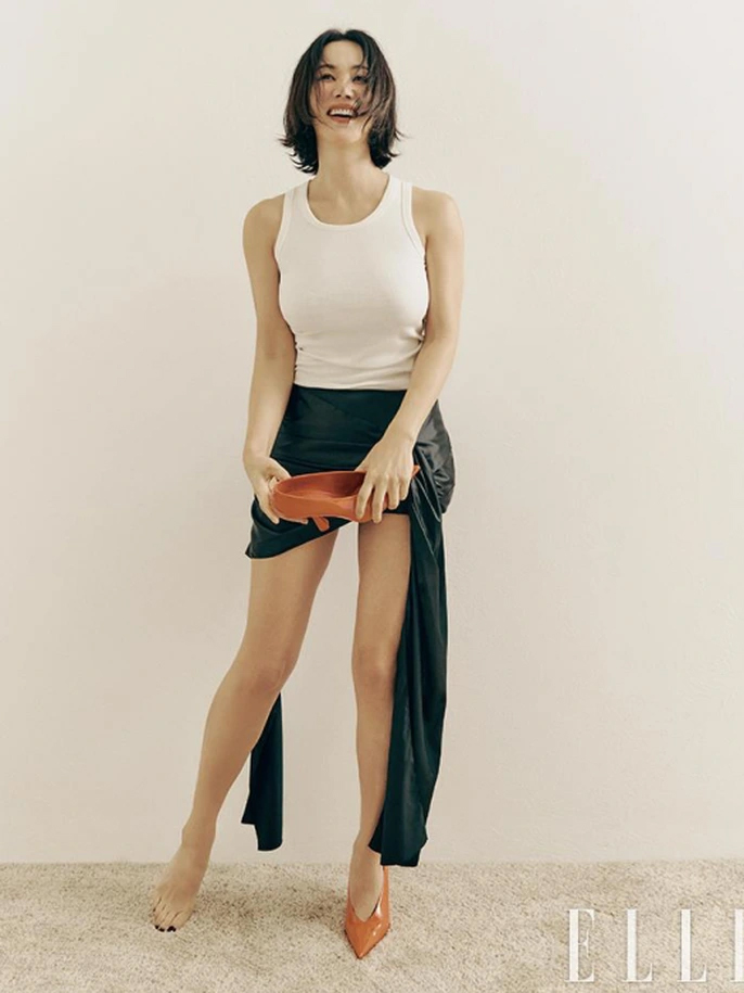 "Madonna xứ Hàn" U60 body vẫn nuột nà, trẻ trung không khác 10 năm trước: Mỗi lần ép cân lại ăn 1 thứ bếp Việt luôn sẵn- Ảnh 6. "Madonna xứ Hàn" U60 body vẫn nuột nà, trẻ trung không khác 10 năm trước: Mỗi lần ép cân lại ăn 1 thứ bếp Việt luôn sẵn- Ảnh 6.