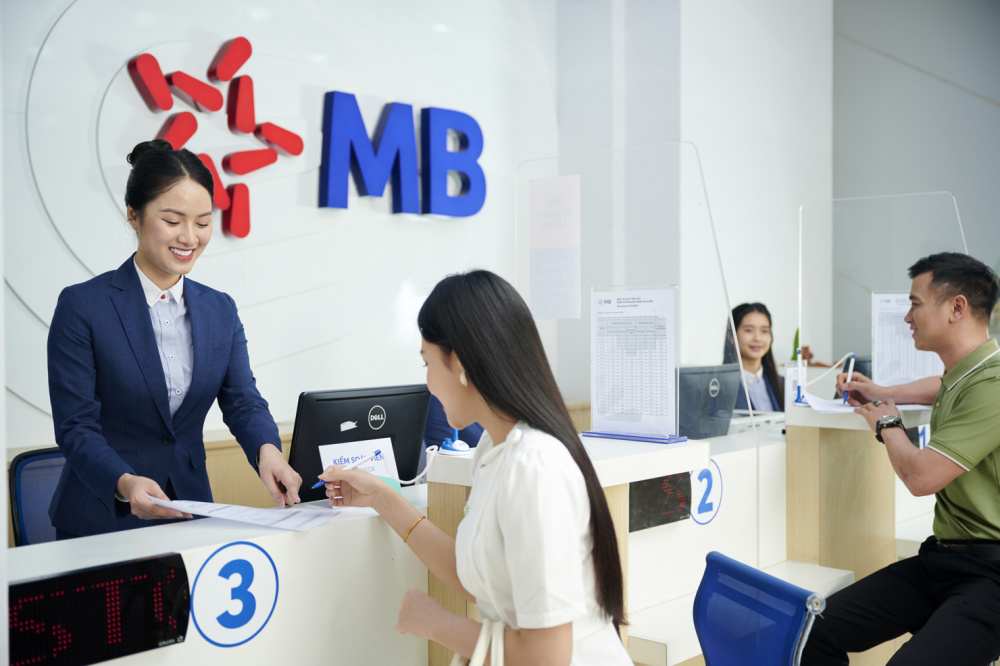 MB sẽ tạm dừng giao dịch điện tử với doanh nghiệp chưa định danh sinh trắc học từ 1/7/2025- Ảnh 2.