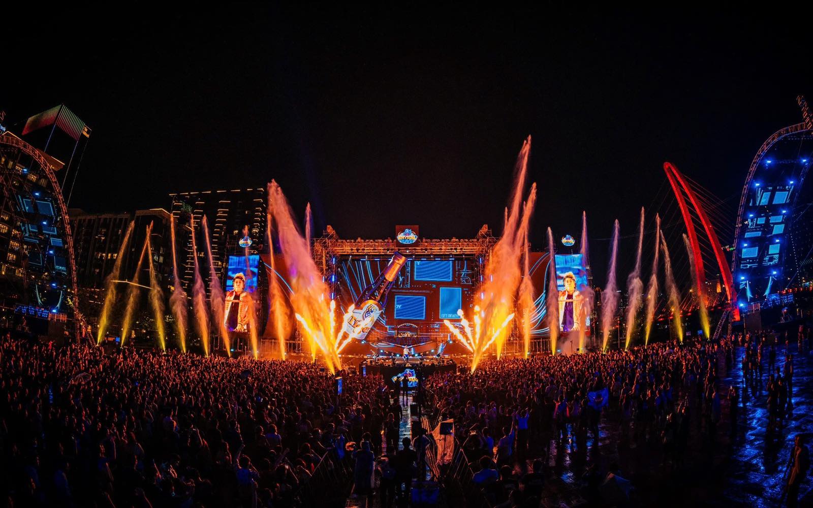 Ravers Đà Nẵng háo hức từng ngày đến Đại tiệc sảng khoái nhất năm cùng Tóc Tiên, Kay Trần, Quang Hùng MasterD và dàn sao đình đám- Ảnh 1. Ravers Đà Nẵng háo hức từng ngày đến Đại tiệc sảng khoái nhất năm cùng Tóc Tiên, Kay Trần, Quang Hùng MasterD và dàn sao đình đám- Ảnh 1.