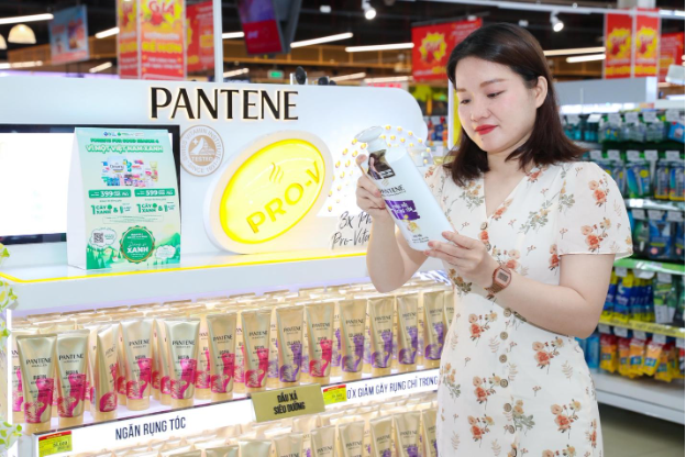 P&G và Central Retail cam kết trồng 35.000 cây rừng trên khắp Việt Nam- Ảnh 4. P&G và Central Retail cam kết trồng 35.000 cây rừng trên khắp Việt Nam- Ảnh 4.