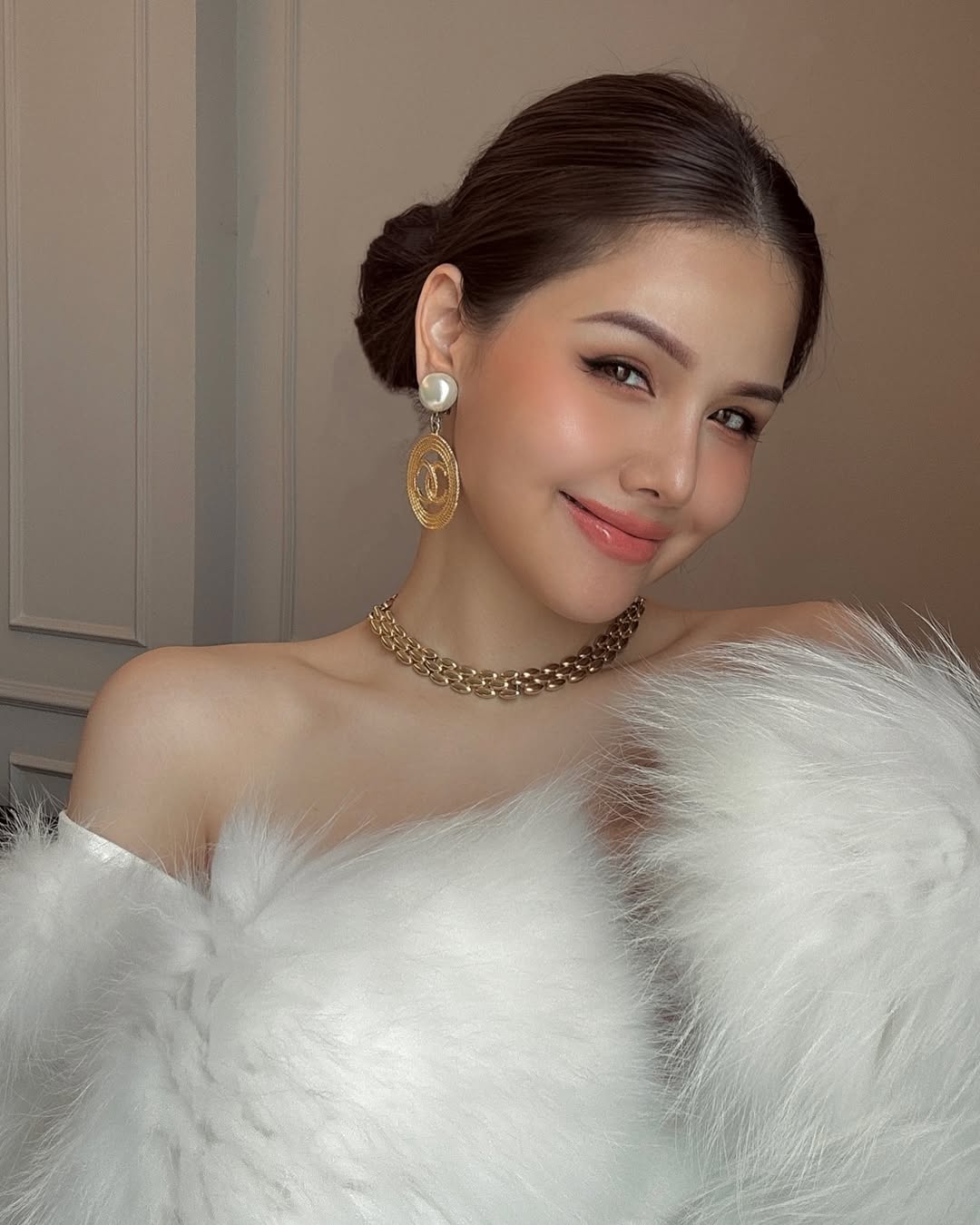 "Chất" như nàng dâu hào môn Phanh Lee: Rảnh quá nên thanh lý phụ kiện, toàn đồ sang xịn mịn giá từ 300k, "hết vèo vèo" nhanh như gió- Ảnh 2. hi88.com đăng nhập