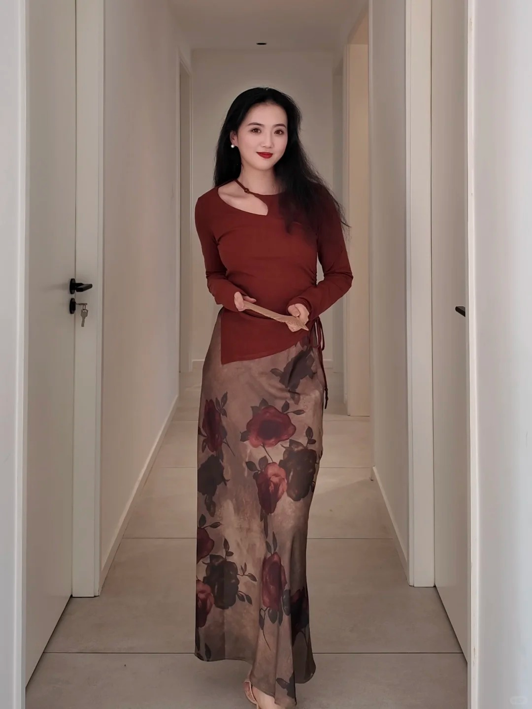 Trong tháng 6, người mệnh Thủy nên mặc gam màu nào để thu hút may mắn, xua đuổi xui rủi?- Ảnh 5. Trong tháng 6, người mệnh Thủy nên mặc gam màu nào để thu hút may mắn, xua đuổi xui rủi?- Ảnh 5.