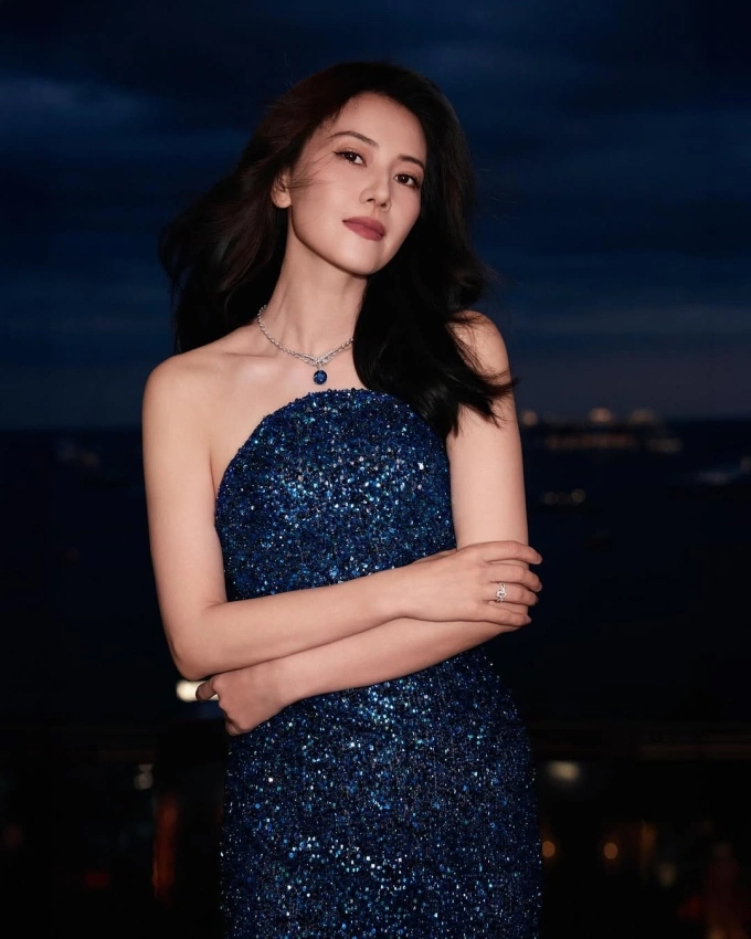 Mỹ nhân Cbiz trẻ mãi không già, U50 da mơn mởn collagen nhờ kết thân 1 loại nước, chống nắng vô cùng kỹ lưỡng đáng học hỏi- Ảnh 1. Mỹ nhân Cbiz trẻ mãi không già, U50 da mơn mởn collagen nhờ kết thân 1 loại nước, chống nắng vô cùng kỹ lưỡng đáng học hỏi- Ảnh 1.