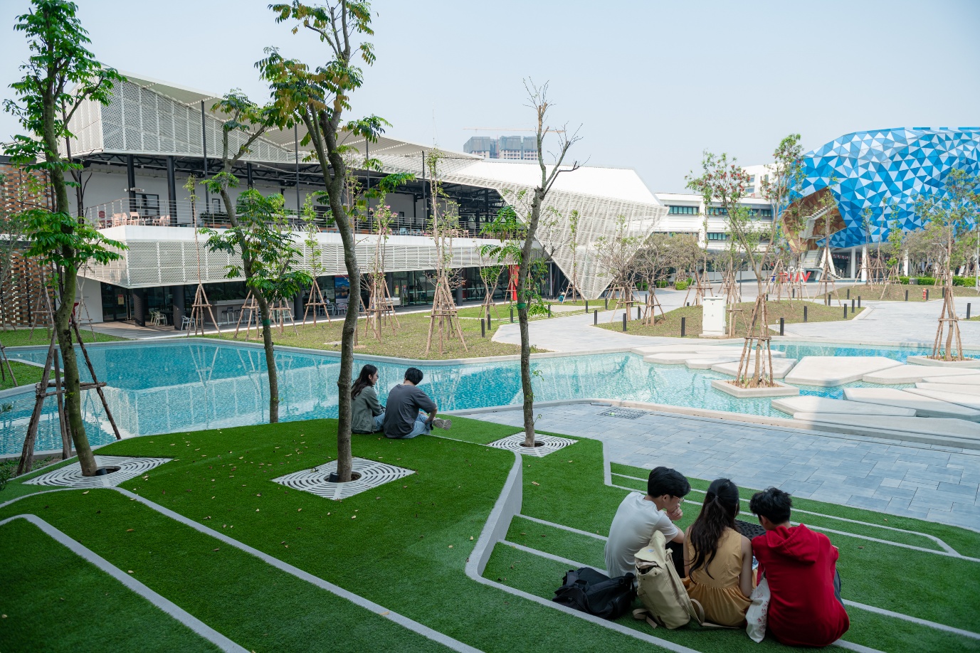 Không cần xuất ngoại, học sinh trường chuyên vẫn “săn” được học bổng từ trường quốc tế- Ảnh 2. Không cần xuất ngoại, học sinh trường chuyên vẫn “săn” được học bổng từ trường quốc tế- Ảnh 2.