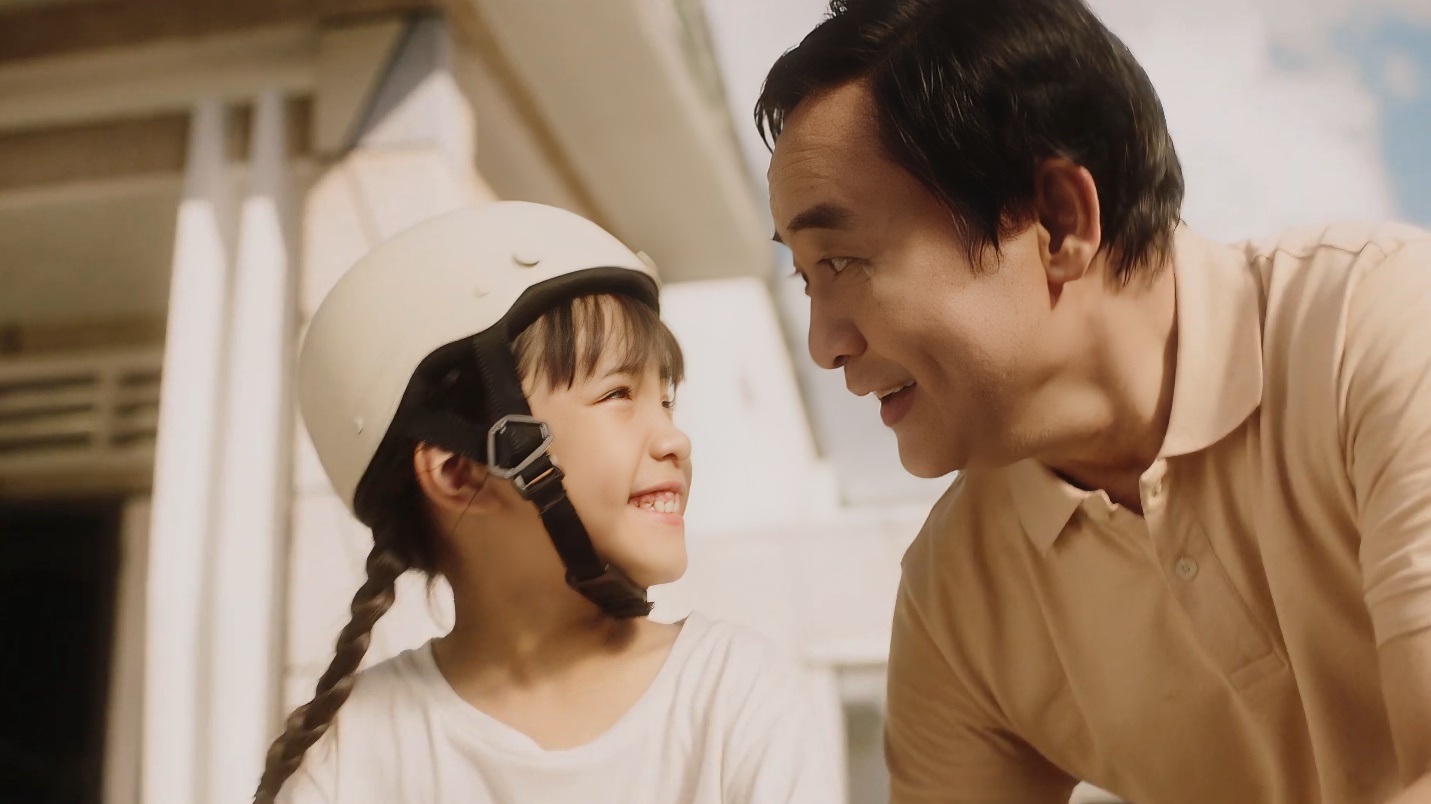 Vũ Cát Tường cùng PNJ kể câu chuyện tình thân đầy cảm xúc trong MV Bên Nhau Mình Là Nhà- Ảnh 3. Vũ Cát Tường cùng PNJ kể câu chuyện tình thân đầy cảm xúc trong MV Bên Nhau Mình Là Nhà- Ảnh 3.