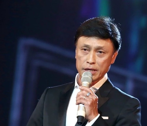 Danh ca Tuấn Ngọc: "Tôi chỉ biết ăn thôi"- Ảnh 1. Danh ca Tuấn Ngọc: "Tôi chỉ biết ăn thôi"- Ảnh 1.