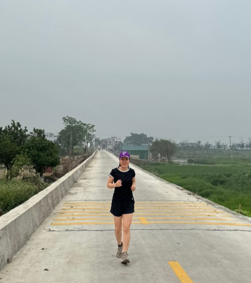 Thử thách chạy 7km mỗi sáng suốt 1 tuần, mẹ bỉm đạt cân nặng mơ ước nhưng cũng nhận ra một sự thật quan trọng- Ảnh 1. Thử thách chạy 7km mỗi sáng suốt 1 tuần, mẹ bỉm đạt cân nặng mơ ước nhưng cũng nhận ra một sự thật quan trọng- Ảnh 1.