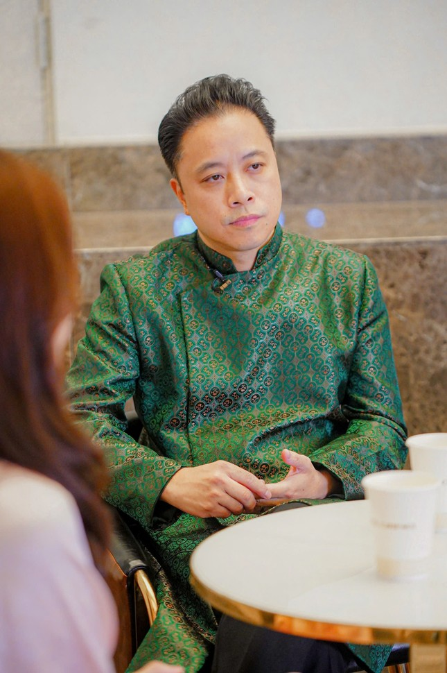 Đạo diễn trăm tỷ của "Thám tử Kiên" từng 2 lần phẫu thuật vì căn bệnh liên quan đến tim mạch: 5 dấu hiệu cảnh báo bạn không nên bỏ qua- Ảnh 1. Đạo diễn trăm tỷ của "Thám tử Kiên" từng 2 lần phẫu thuật vì căn bệnh liên quan đến tim mạch: 5 dấu hiệu cảnh báo bạn không nên bỏ qua- Ảnh 1.