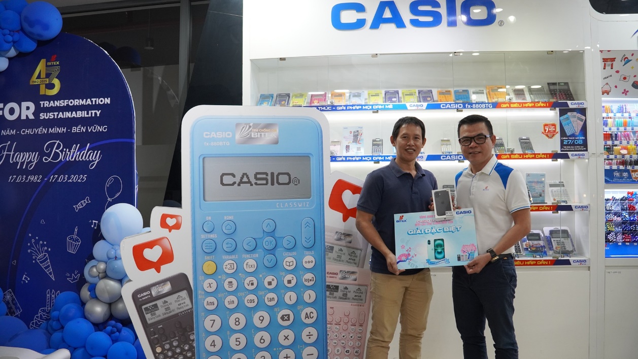 4 iPhone 16 Plus – 8 iPad đã có chủ! Liệu bạn có là người tiếp theo trong “Vòng quay may mắn” cùng Casio?- Ảnh 1. 4 iPhone 16 Plus – 8 iPad đã có chủ! Liệu bạn có là người tiếp theo trong “Vòng quay may mắn” cùng Casio?- Ảnh 1.