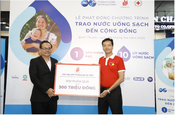 P&G Việt Nam tiếp tục hợp tác cùng Saigon Co.op trao 3 triệu lít nước sạch- Ảnh 3. P&G Việt Nam tiếp tục hợp tác cùng Saigon Co.op trao 3 triệu lít nước sạch- Ảnh 3.