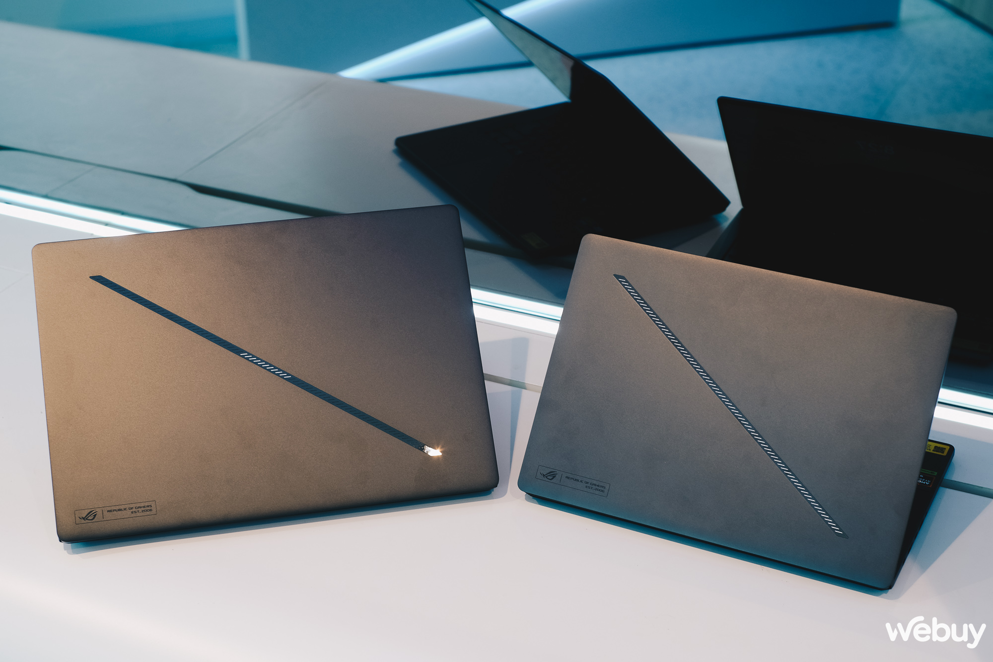 Cận cảnh loạt laptop gaming ASUS ROG sử dụng GPU RTX 50 Series vừa ra mắt tại Việt Nam: Giá lên tới hơn 140 triệu đồng- Ảnh 13. Cận cảnh loạt laptop gaming ASUS ROG sử dụng GPU RTX 50 Series vừa ra mắt tại Việt Nam: Giá lên tới hơn 140 triệu đồng- Ảnh 13.