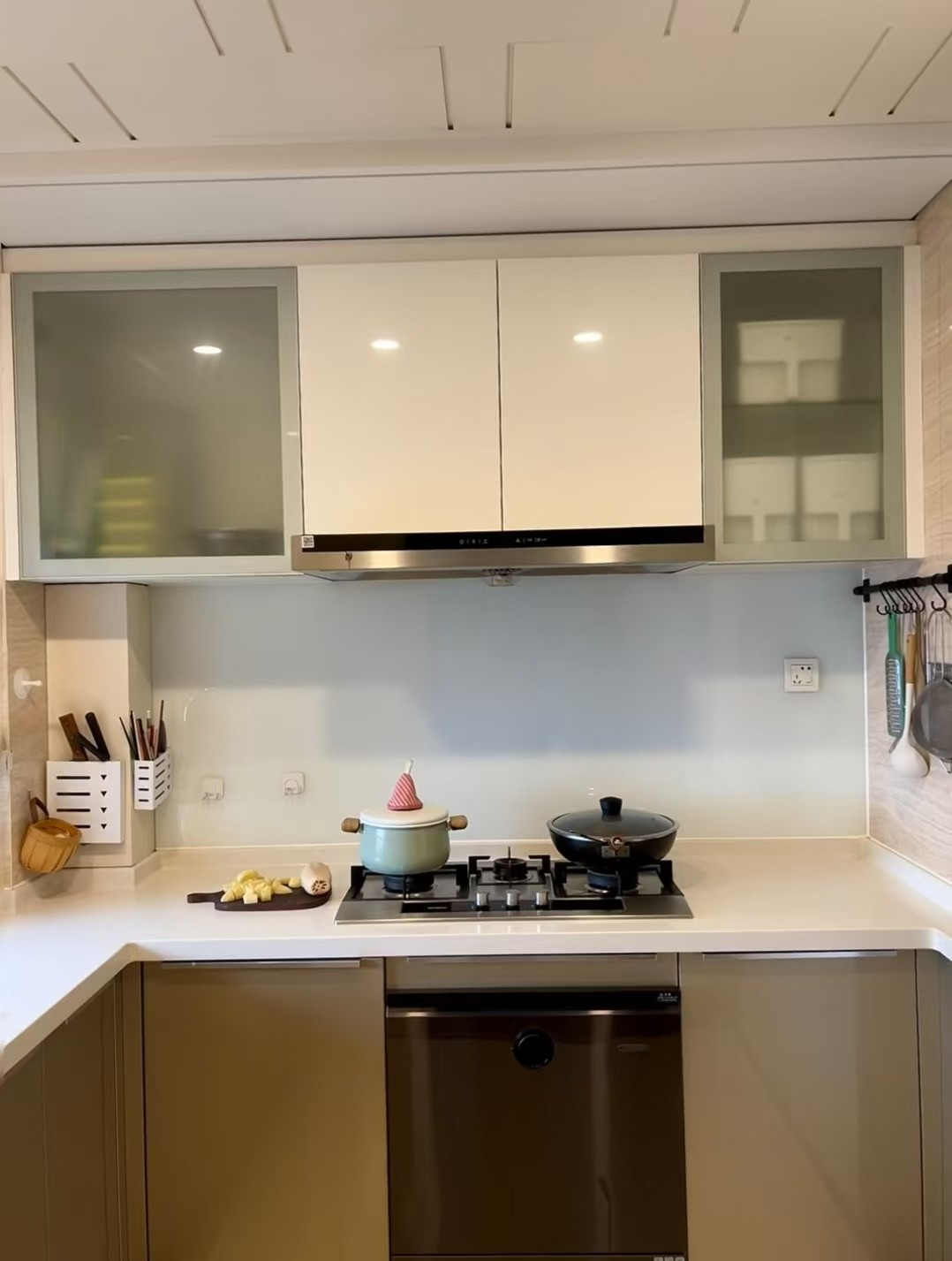 Ở tuổi 50, người phụ nữ này không cần dạy ai điều gì – chỉ cần mời về nhà chơi, ai cũng muốn về… "dọn dẹp" lại cuộc sống của mình!- Ảnh 11. Ở tuổi 50, người phụ nữ này không cần dạy ai điều gì – chỉ cần mời về nhà chơi, ai cũng muốn về… "dọn dẹp" lại cuộc sống của mình!- Ảnh 11.