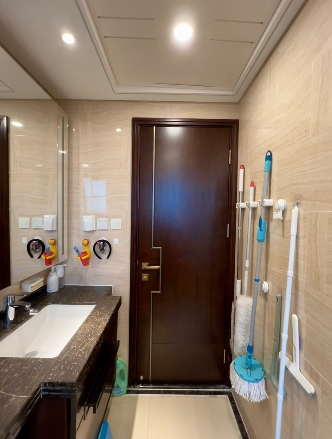 Ở tuổi 50, người phụ nữ này không cần dạy ai điều gì – chỉ cần mời về nhà chơi, ai cũng muốn về… "dọn dẹp" lại cuộc sống của mình!- Ảnh 15. Ở tuổi 50, người phụ nữ này không cần dạy ai điều gì – chỉ cần mời về nhà chơi, ai cũng muốn về… "dọn dẹp" lại cuộc sống của mình!- Ảnh 15.