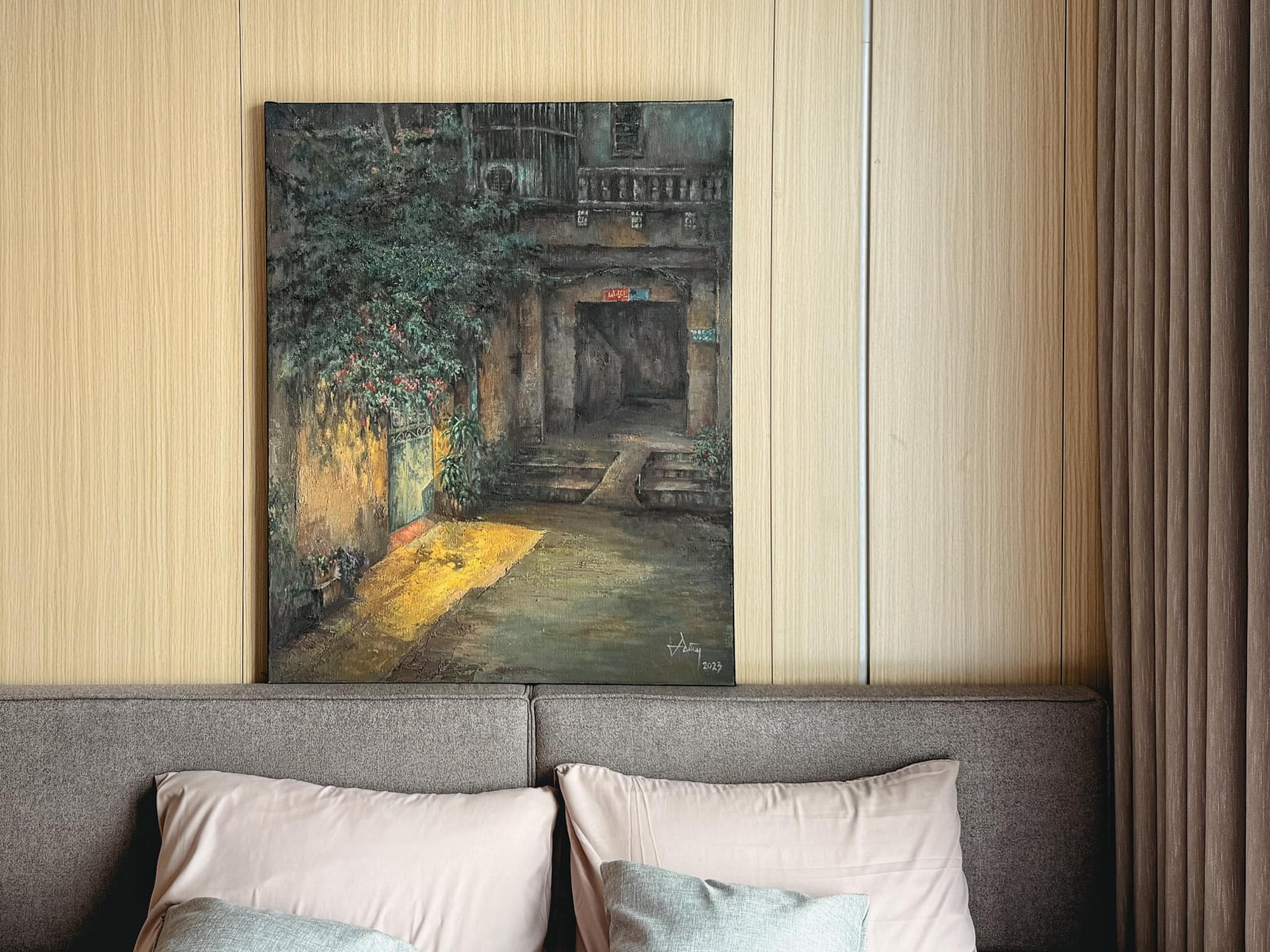 Căn hộ tối giản đậm chất sống an yên giữa lòng Hà Nội của đôi vợ chồng trung niên: Gọn gàng, đủ đầy và ấm áp đến từng góc nhỏ- Ảnh 10. Căn hộ tối giản đậm chất sống an yên giữa lòng Hà Nội của đôi vợ chồng trung niên: Gọn gàng, đủ đầy và ấm áp đến từng góc nhỏ- Ảnh 10.