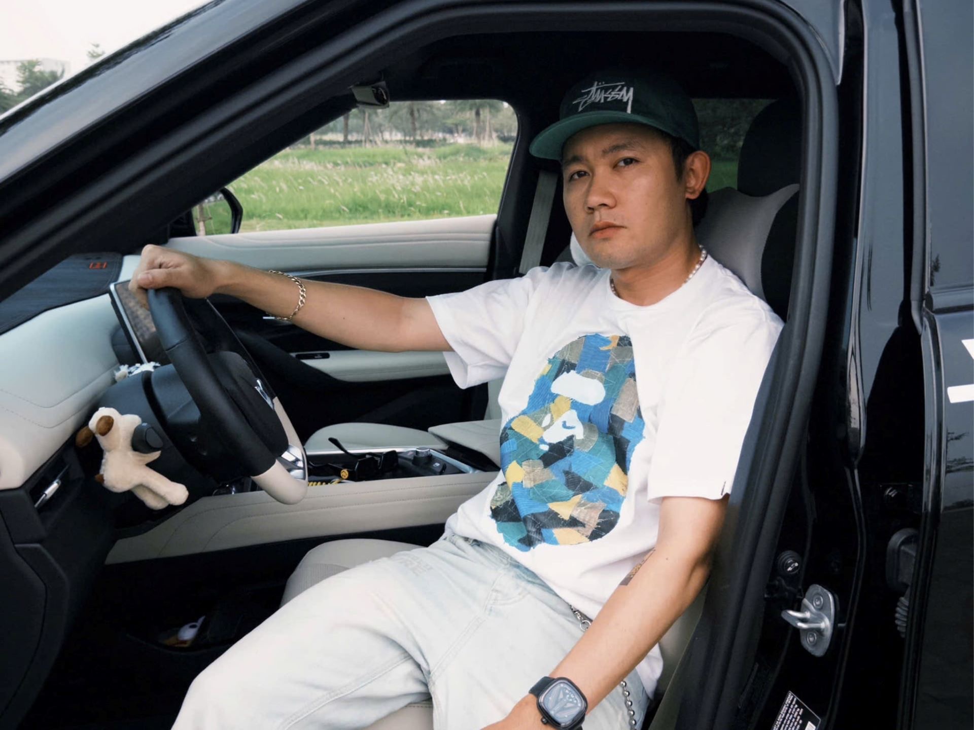 Gen Z làm ngành thời trang chạy VinFast VF 7: “Động cơ mạnh là tính năng an toàn, tiết kiệm 5-6 triệu đồng/tháng so với xe xăng”- Ảnh 5. Gen Z làm ngành thời trang chạy VinFast VF 7: “Động cơ mạnh là tính năng an toàn, tiết kiệm 5-6 triệu đồng/tháng so với xe xăng”- Ảnh 5.