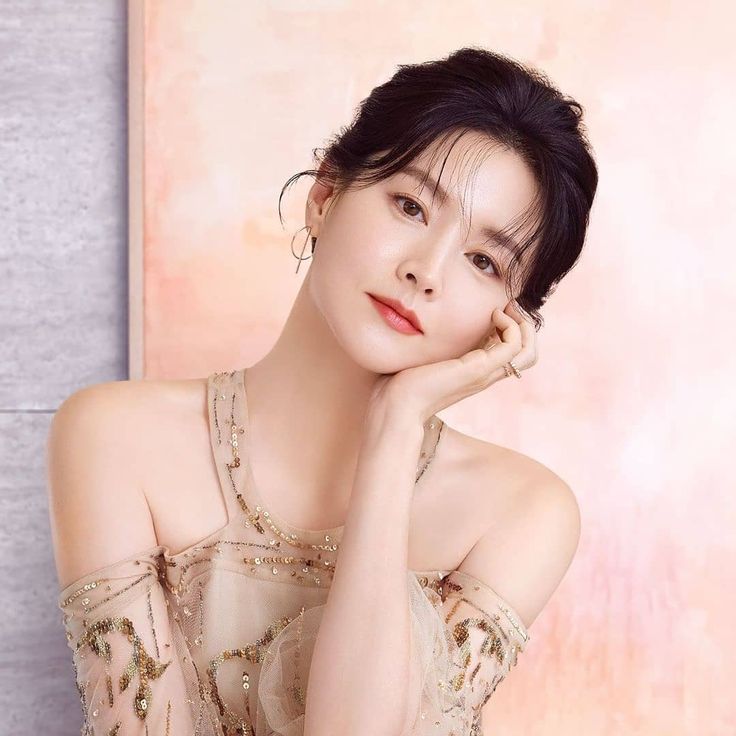 Lee Young Ae tuổi U60 tươi trẻ nhờ mỗi năm làm 1 việc để tăng sinh collagen, elastin- Ảnh 3. Lee Young Ae tuổi U60 tươi trẻ nhờ mỗi năm làm 1 việc để tăng sinh collagen, elastin- Ảnh 3.