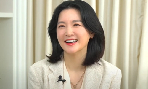 Lee Young Ae tuổi U60 tươi trẻ nhờ mỗi năm làm 1 việc để tăng sinh collagen, elastin- Ảnh 4. Lee Young Ae tuổi U60 tươi trẻ nhờ mỗi năm làm 1 việc để tăng sinh collagen, elastin- Ảnh 4.