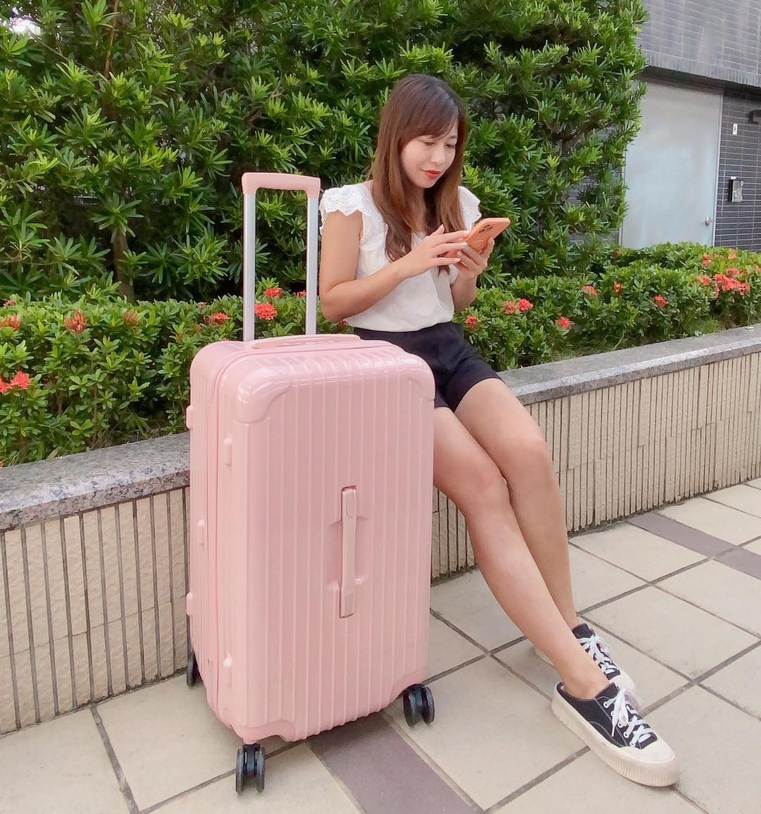 Tôi 45 tuổi, đi du lịch 5 ngày chỉ mang vali 7kg: Danh sách đồ cần mang – mẹo xếp vali gọn mà vẫn đủ dùng- Ảnh 1.