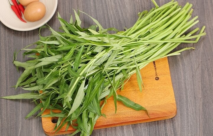 Rau muống đầy chợ, mua xong vẫn băn khoăn "nấu thế nào mới lạ": Làm ngay theo công thức này, vị cực ngon- Ảnh 3. Rau muống đầy chợ, mua xong vẫn băn khoăn "nấu thế nào mới lạ": Làm ngay theo công thức này, vị cực ngon- Ảnh 3.