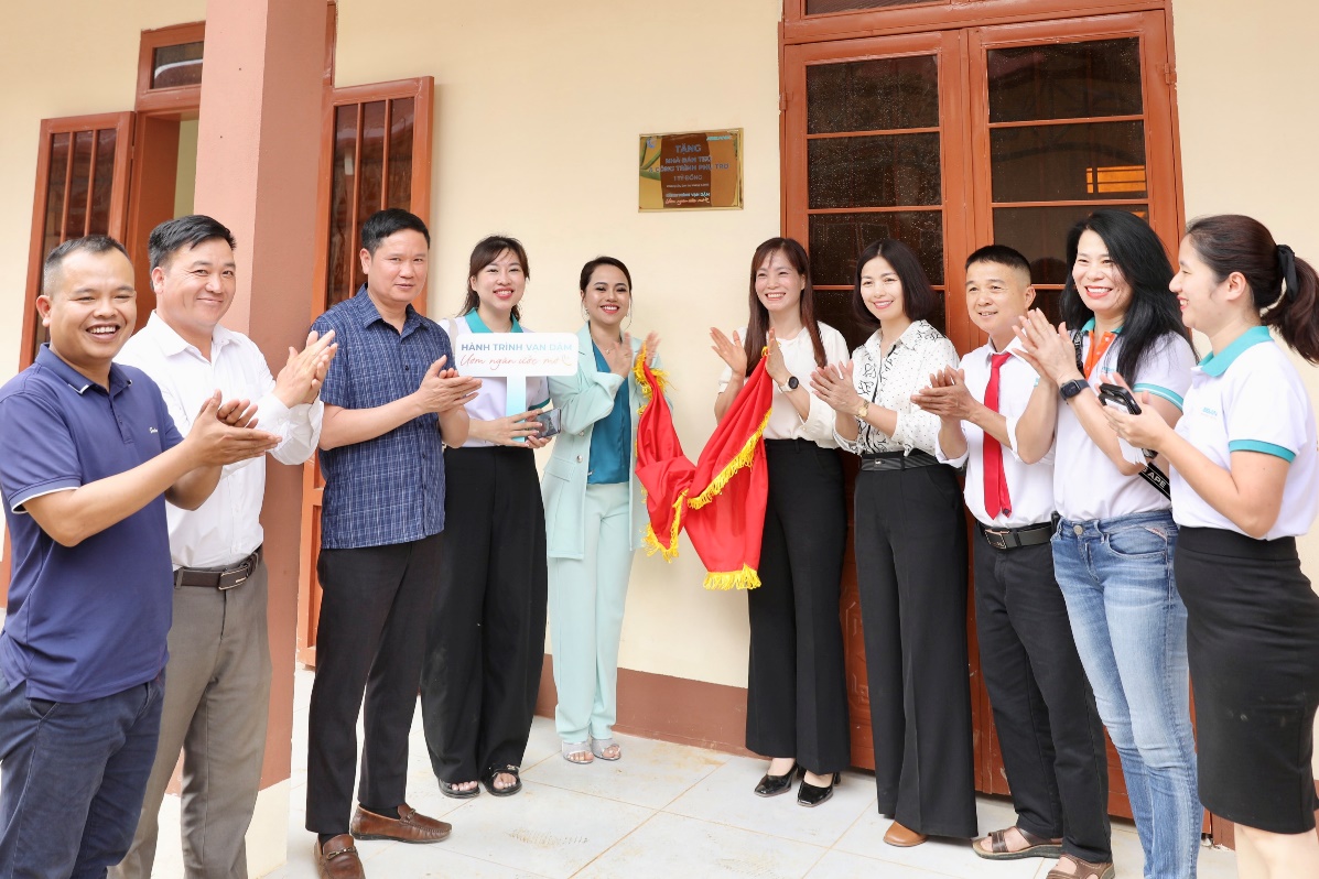 Sáng kiến cộng đồng của ABBANK giúp trẻ em vùng cao học tập phát triển toàn diện- Ảnh 4. Sáng kiến cộng đồng của ABBANK giúp trẻ em vùng cao học tập phát triển toàn diện- Ảnh 4.