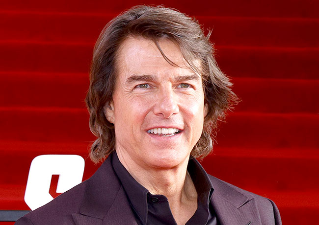 Tom Cruise trẻ trung suốt 3 thập kỷ đóng "Nhiệm vụ bất khả khi": "Đảo ngược" thời gian nhờ thẩm mỹ hay kỳ tích tự nhiên?- Ảnh 3. Tom Cruise trẻ trung suốt 3 thập kỷ đóng "Nhiệm vụ bất khả khi": "Đảo ngược" thời gian nhờ thẩm mỹ hay kỳ tích tự nhiên?- Ảnh 3.