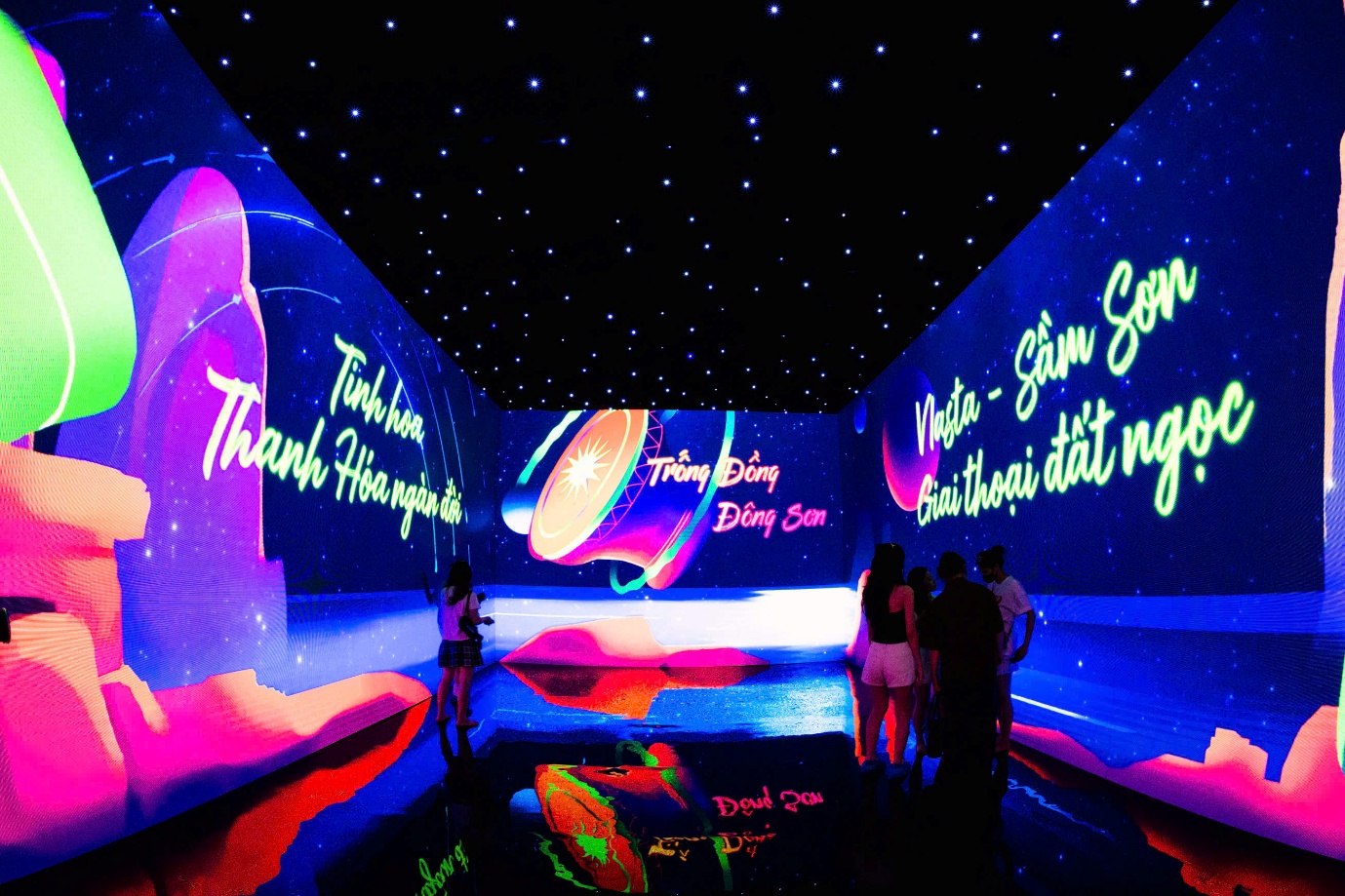 Du lịch Sầm Sơn hè bùng nổ với sự kiện “Sea the Soul” của Văn Phú- Ảnh 2.