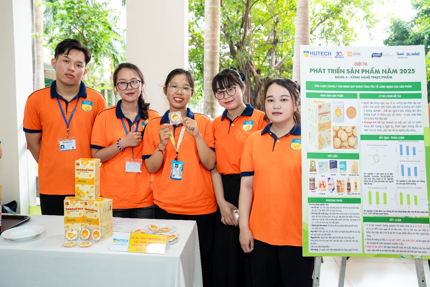Sinh viên ngành Thẩm mỹ - Sinh học - Thực phẩm - Môi trường HUTECH giới thiệu đồ án giàu giá trị thực tiễn- Ảnh 2. hi88.com lừa đảo viên ngành Thẩm mỹ - hi88.com lừa đảo học - Thực phẩm - Môi trường HUTECH giới thiệu đồ án giàu giá trị thực tiễn- Ảnh 2.