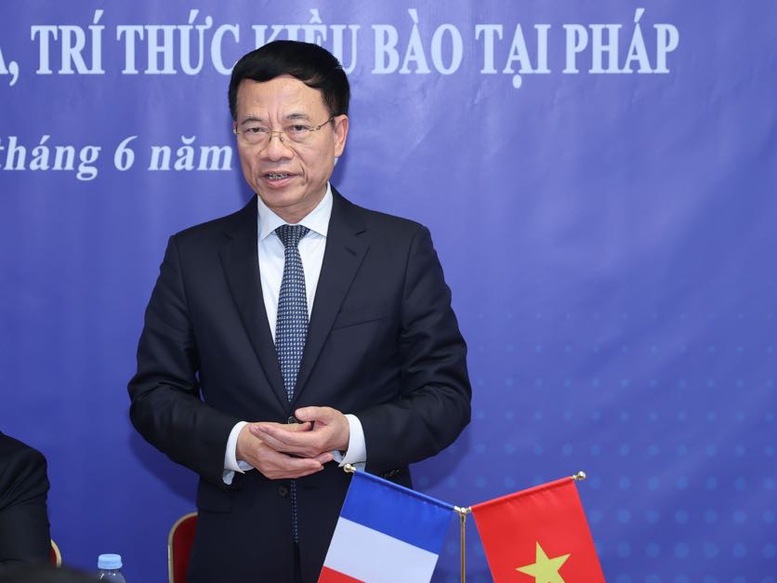 Thủ tướng làm việc với các chuyên gia kiều bào: Sẵn sàng góp sức để đất nước làm chủ các công nghệ chiến lược- Ảnh 4. Thủ tướng làm việc với các chuyên gia kiều bào: Sẵn sàng góp sức để đất nước làm chủ các công nghệ chiến lược- Ảnh 4.