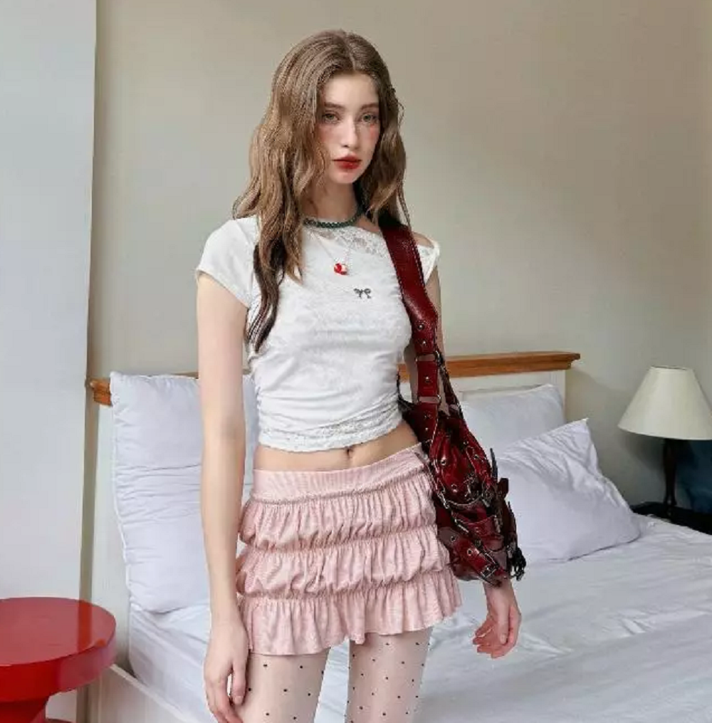Huyền Baby slay 10 điểm, khi đụng áo Jacquemus với Jennie- Ảnh 7. Huyền Baby slay 10 điểm, khi đụng áo Jacquemus với Jennie- Ảnh 7.