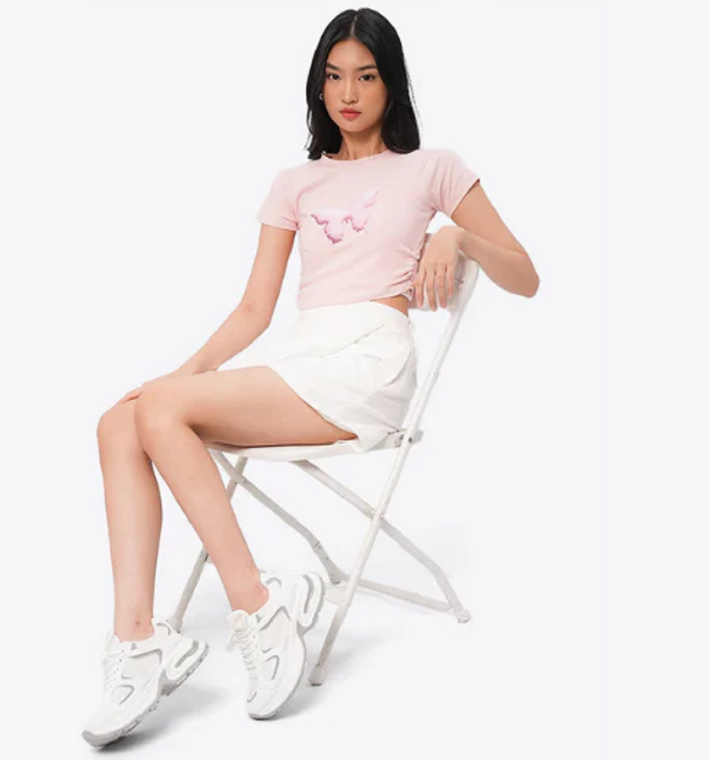 Huyền Baby slay 10 điểm, khi đụng áo Jacquemus với Jennie- Ảnh 8. Huyền Baby slay 10 điểm, khi đụng áo Jacquemus với Jennie- Ảnh 8.