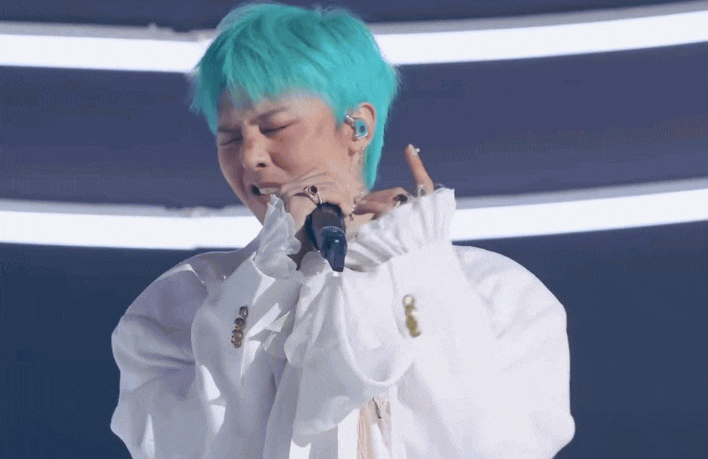 Trình của G-Dragon: 1 bài hát 4 thứ tiếng, tiếng Việt sẽ là “túi mù” được trình diễn tại Mỹ Đình?- Ảnh 1. Trình của hi88 gg: 1 bài hát 4 thứ tiếng, tiếng Việt sẽ là “túi mù” được trình diễn tại Mỹ Đình?- Ảnh 1.