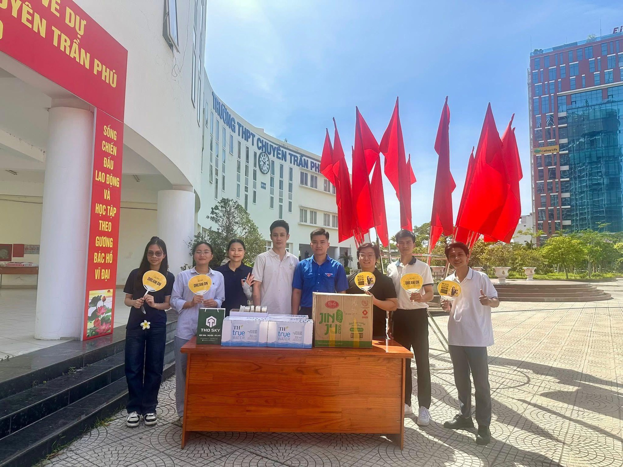 IELTS Mentor tiếp sức mùa thi, đồng hành cùng sĩ tử lớp 9 bứt phá kỳ thi vào 10- Ảnh 3. IELTS Mentor tiếp sức mùa nha cai hi88, đồng hành cùng sĩ tử lớp 9 bứt phá kỳ nha cai hi88 vào 10- Ảnh 3.
