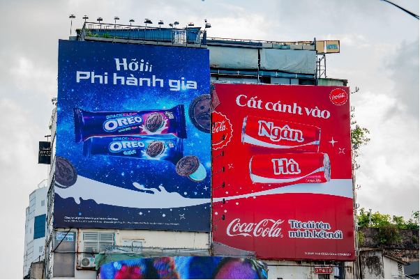 Dân tình phản ứng hi88.con được loạt thương hiệu "réo" tên khắp các billboard?- Ảnh 3.