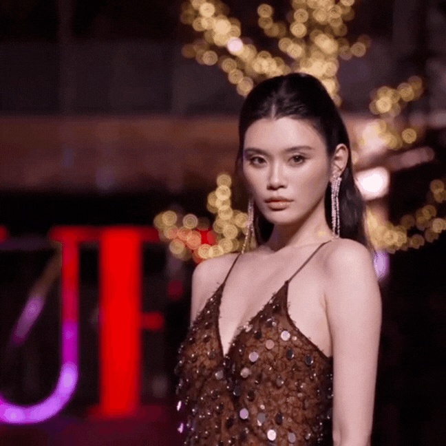Không phải đôi chân dài, đây mới là “tướng phú quý” giúp Hề Mộng Dao bước chân vào gia tộc trăm tỷ làm dâu hào môn- Ảnh 4. Không phải đôi chân dài, đây mới là “tướng phú quý” giúp Hề Mộng Dao bước chân vào hi88 hi880 tộc trăm tỷ làm dâu hào môn- Ảnh 4.