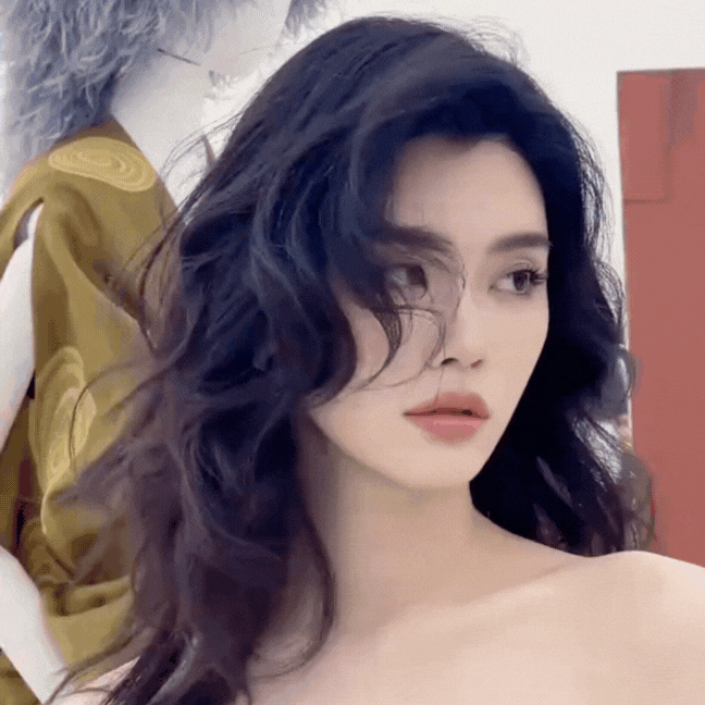 Không phải đôi chân dài, đây mới là “tướng phú quý” giúp Hề Mộng Dao bước chân vào gia tộc trăm tỷ làm dâu hào môn- Ảnh 7. Không phải đôi chân dài, đây mới là “tướng phú quý” giúp Hề Mộng Dao bước chân vào hi88 hi880 tộc trăm tỷ làm dâu hào môn- Ảnh 7.