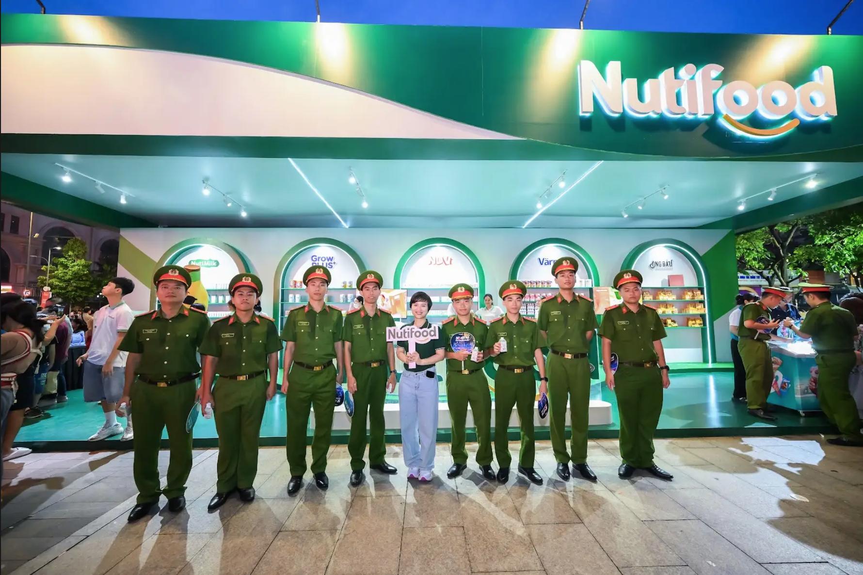 Nutifood đồng hành cùng chương trình “Vinh quang Công an Nhân dân Việt Nam", góp phần lan tỏa tinh thần yêu nước- Ảnh 1. hi88.com đăng nhập đồng hành cùng chương trình “Vinh quang Công an Nhân dân Việt Nam", góp phần lan tỏa tinh thần yêu nước- Ảnh 1.