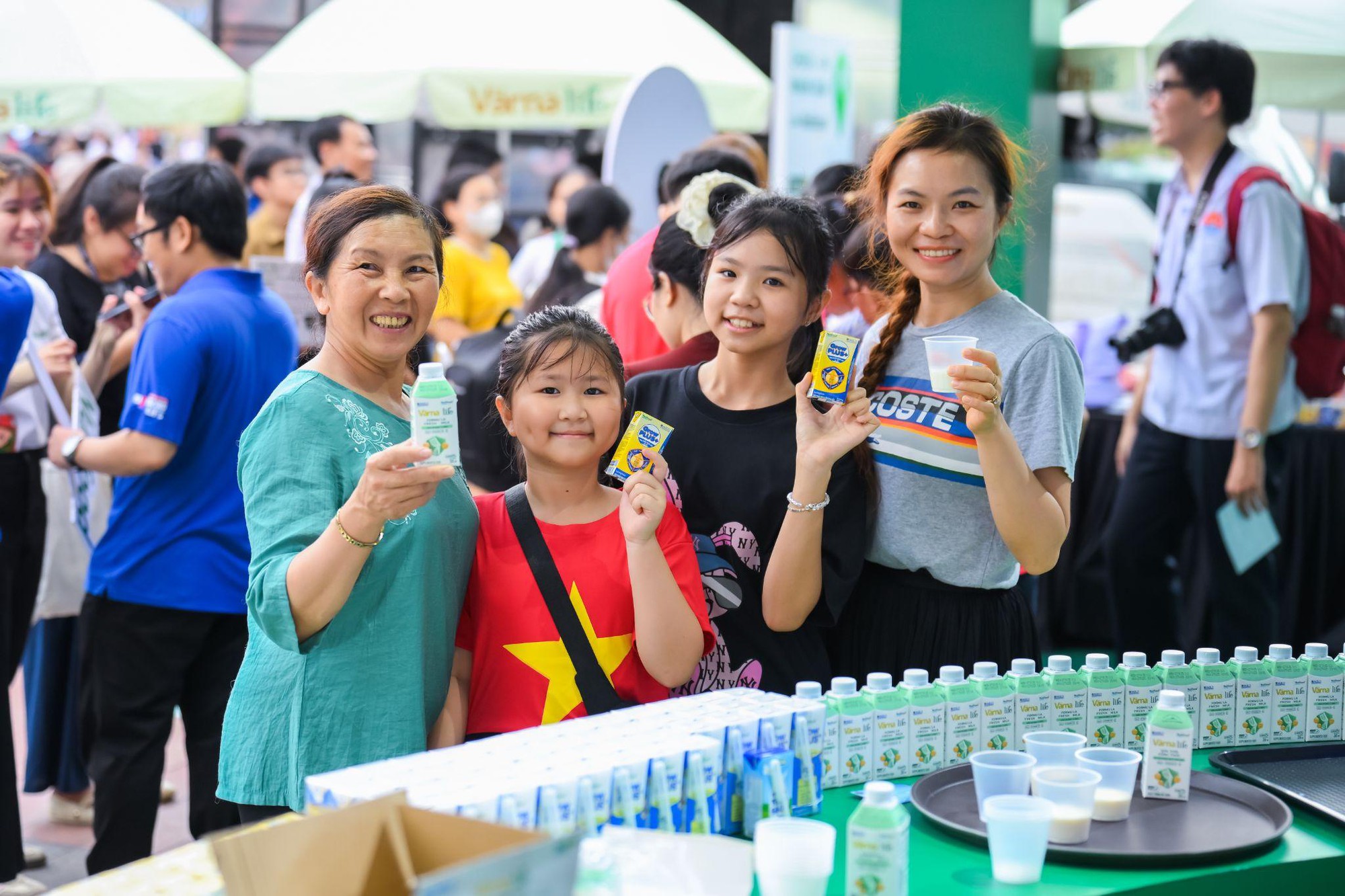 Nutifood đồng hành cùng chương trình “Vinh quang Công an Nhân dân Việt Nam", góp phần lan tỏa tinh thần yêu nước- Ảnh 2. hi88.com đăng nhập đồng hành cùng chương trình “Vinh quang Công an Nhân dân Việt Nam", góp phần lan tỏa tinh thần yêu nước- Ảnh 2.