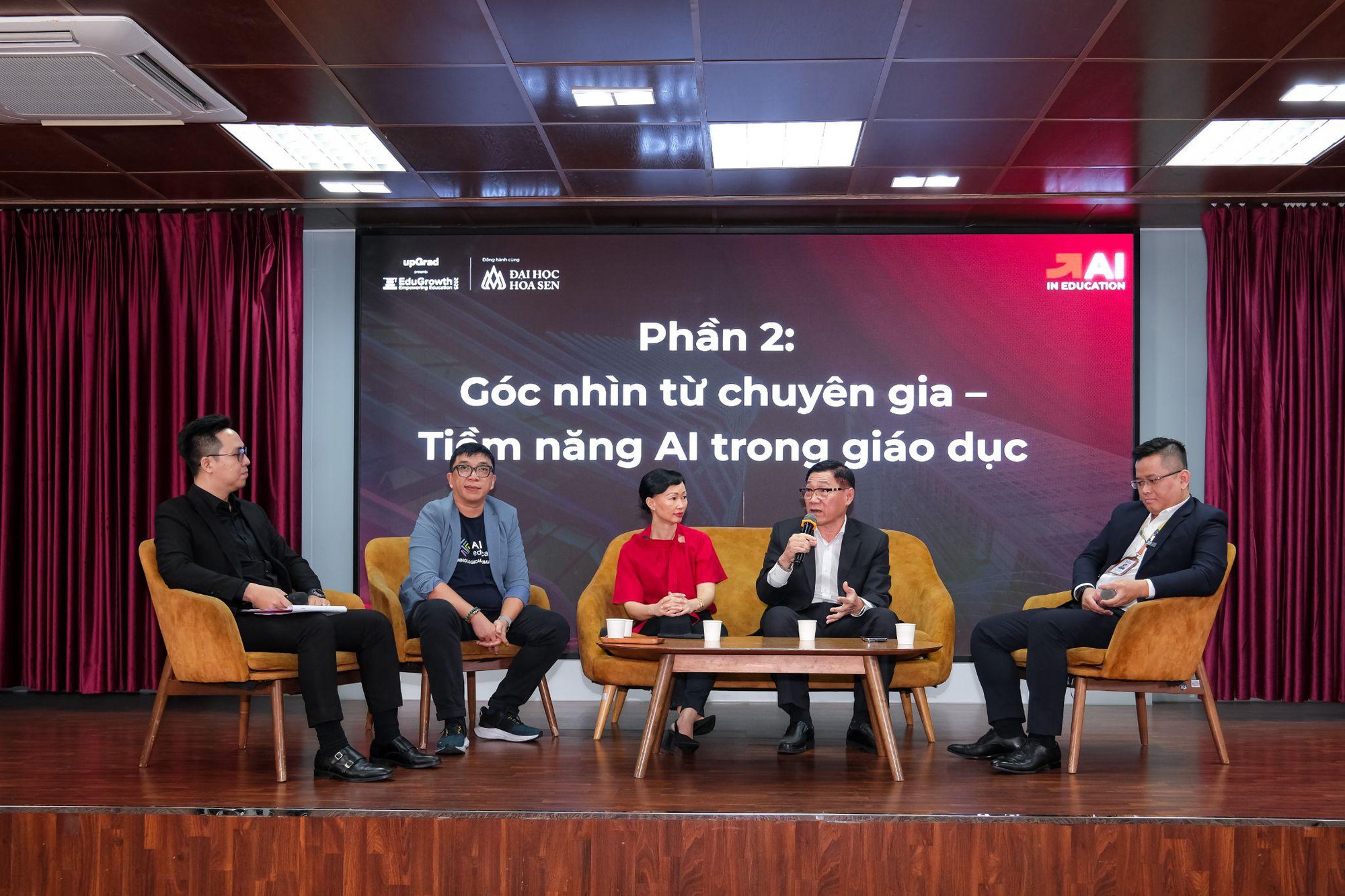AI in Education: Kiến tạo giáo dục tương lai từ hành động hôm nay- Ảnh 1. AI in Education: Kiến tạo giáo dục tương lai từ hành động hôm nay- Ảnh 1.