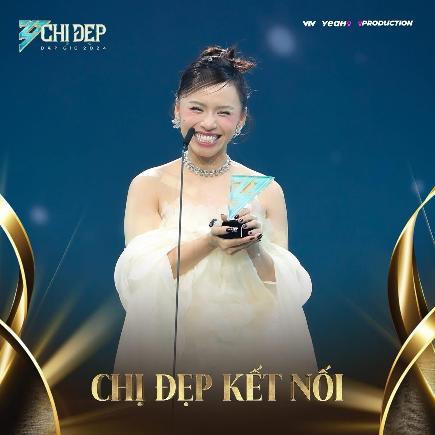 Chị đẹp Ngọc Phước sau hành trình đạp gió, trên tay viên kim cương siêu cưng- Ảnh 4. Chị đẹp Ngọc Phước sau hành trình đạp gió, trên tay viên kim cương siêu cưng- Ảnh 4.