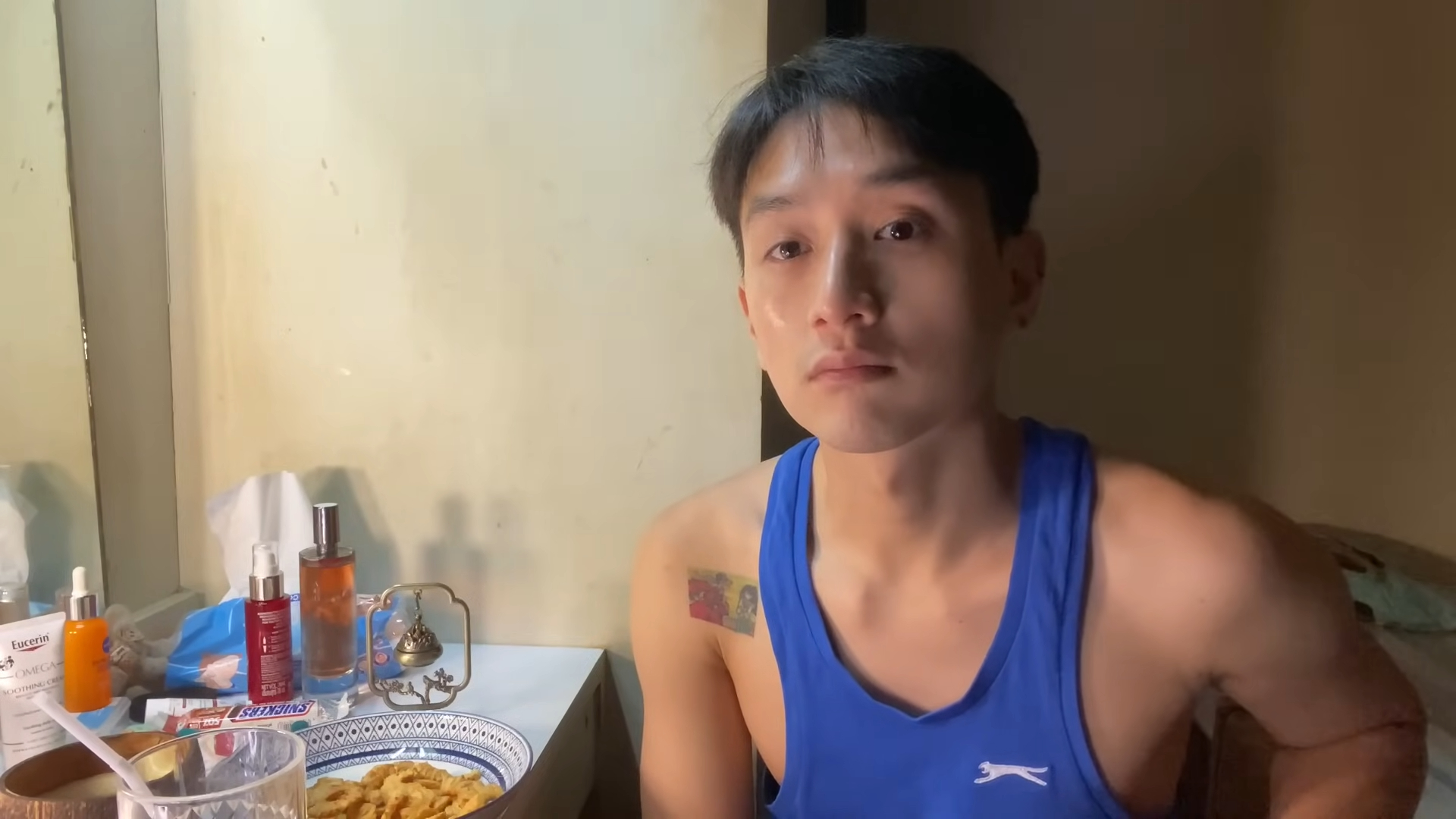 Sao nam Việt mắc HIV bị chỉ trích- Ảnh 3. Sao nam Việt mắc HIV bị chỉ trích- Ảnh 3.