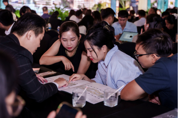 Lumière Midtown – Dự án căn hộ hạng sang tại The Global City thu hút hàng trăm khách hàng trải nghiệm cuối tuần- Ảnh 4. Lumière Midtown – Dự án căn hộ hạng sang tại The Global City thu hút hàng trăm khách hàng trải nghiệm cuối tuần- Ảnh 4.