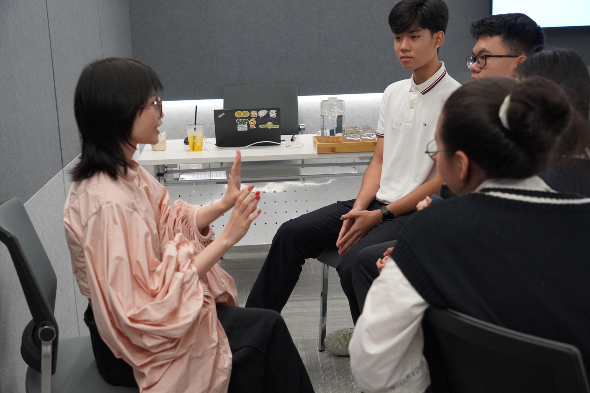 Theo chân Gen Z khám phá trại hè công nghệ tiên phong dành cho học sinh tại Việt Nam- Ảnh 4.