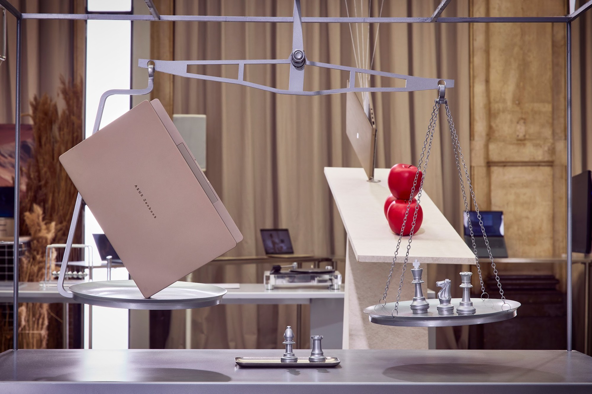 Triển lãm “Design You Can Feel”: Khi laptop không chỉ mỏng nhẹ mà còn biết kể câu chuyện thiết kế- Ảnh 7. Triển lãm “Design You Can Feel”: Khi laptop không chỉ mỏng nhẹ mà còn biết kể câu chuyện thiết kế- Ảnh 7.