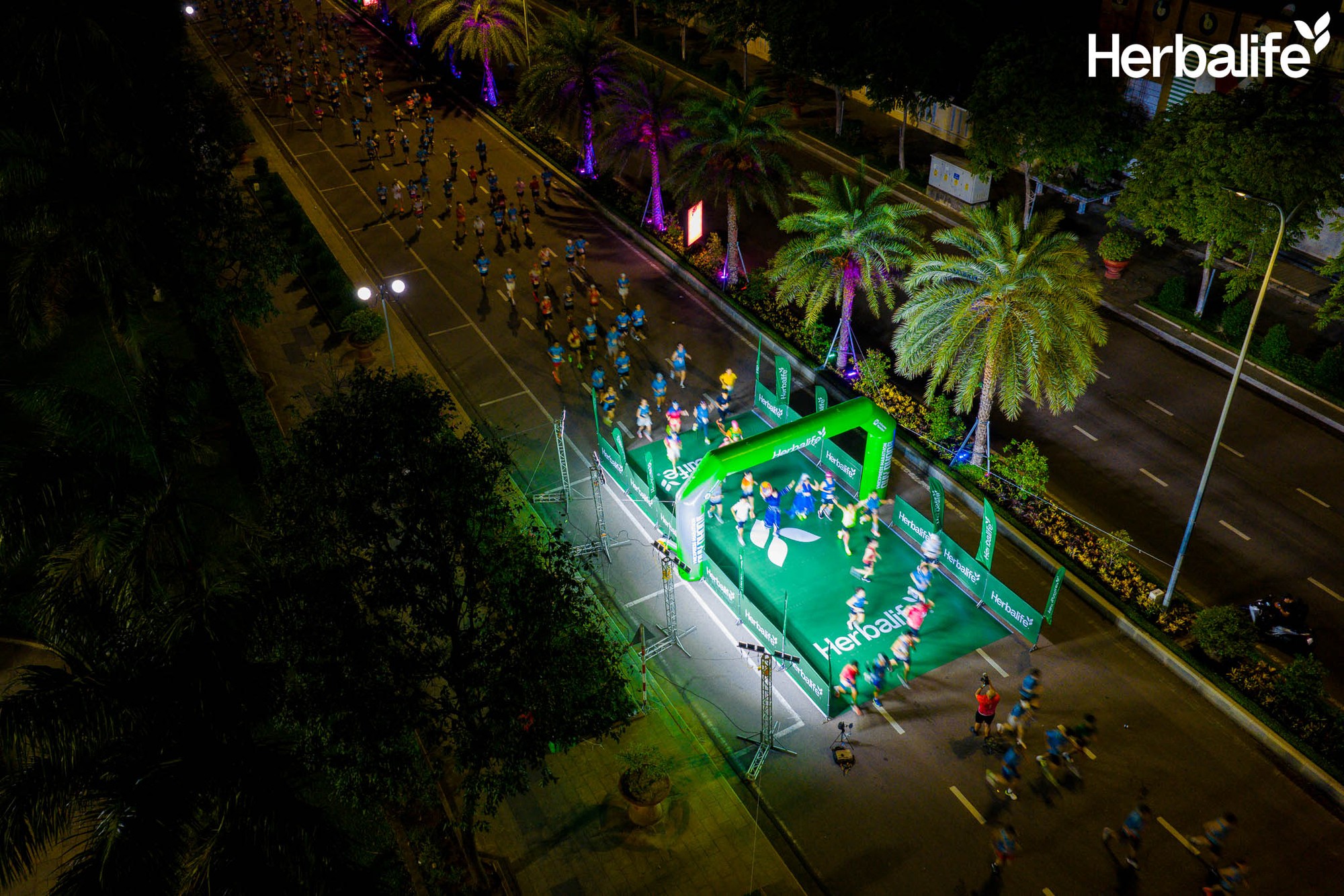 Herbalife Việt Nam tiếp tục đồng hàng cùng VnExpress Marathon Quy Nhơn 2025 lan tỏa lối sống năng động đến cộng đống- Ảnh 5.
