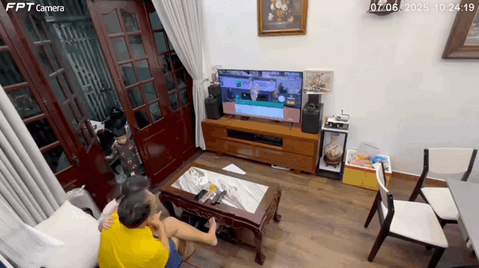 Hàng nghìn khoảnh khắc đậm “chất local” Việt được kể bởi FPT Camera- Ảnh 2. Hàng nghìn khoảnh khắc đậm “chất local” Việt được kể bởi FPT Camera- Ảnh 2.