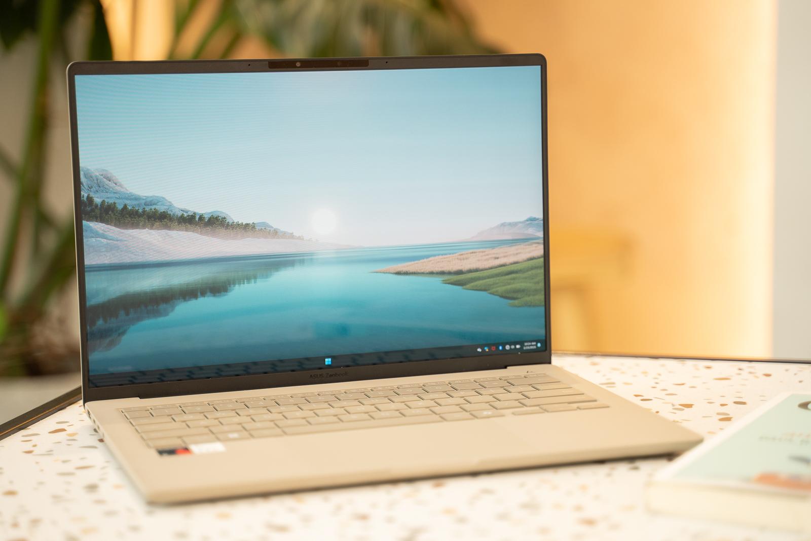 Zenbook A14 định nghĩa mới của sự tối giản: Nhẹ chưa từng có, bền hơn mong đợi- Ảnh 3. Zenbook A14 định nghĩa mới của sự tối giản: Nhẹ chưa từng có, bền hơn mong đợi- Ảnh 3.