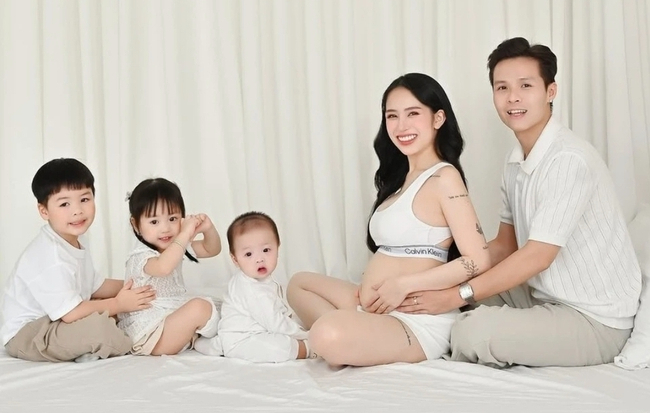 Choáng váng với giá của những chiếc xe đẩy mà ái nữ nhà đại gia Minh Nhựa sử dụng cho các con: Sơ sơ cũng đã gần 30 triệu!- Ảnh 1.
